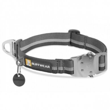 RUFFWEAR TOP ROPE™ COLLAR dog collar offers strength and style with our metal side-release Talon Buckle™ 2